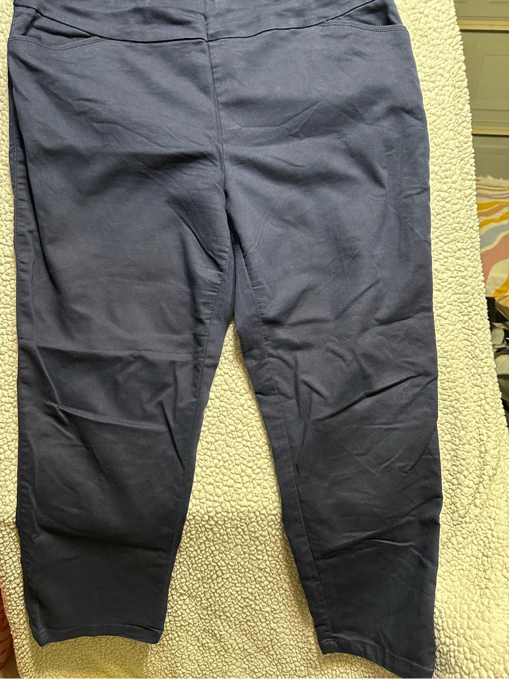 croft & barrow Navy Pull-On Capri Pants H25